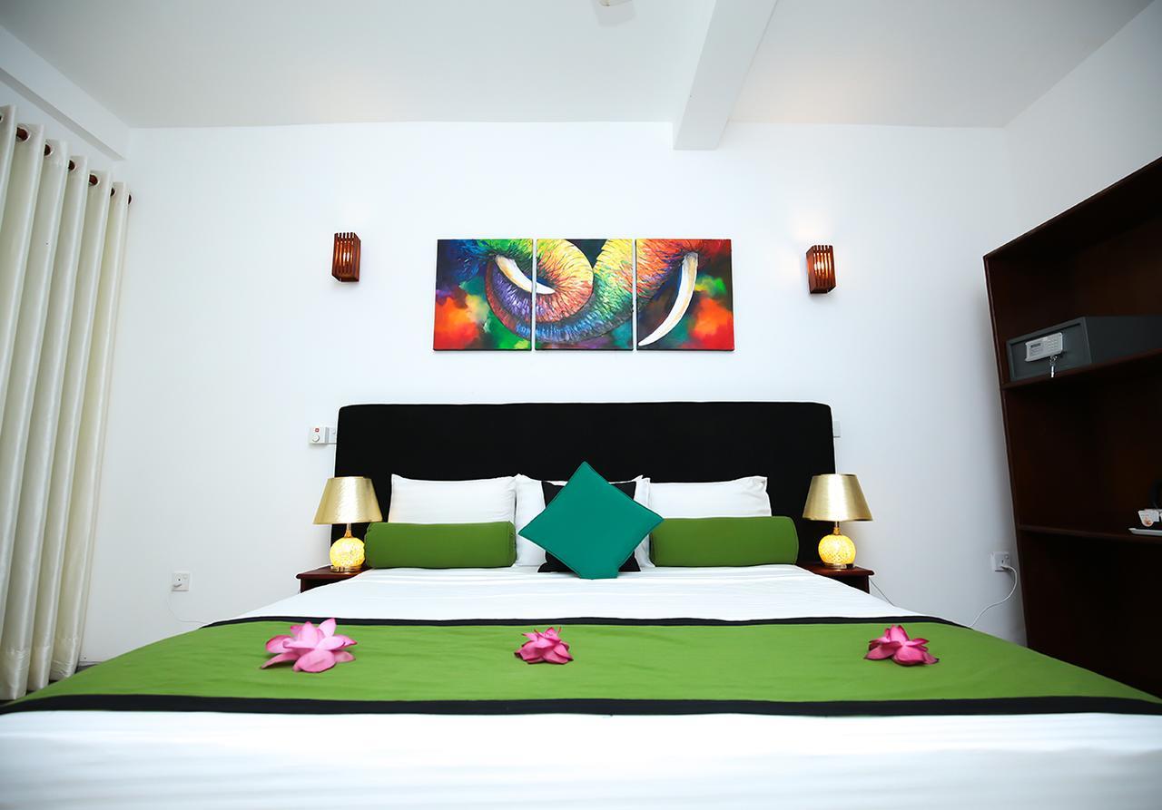Celestial Inn Mirissa Εξωτερικό φωτογραφία