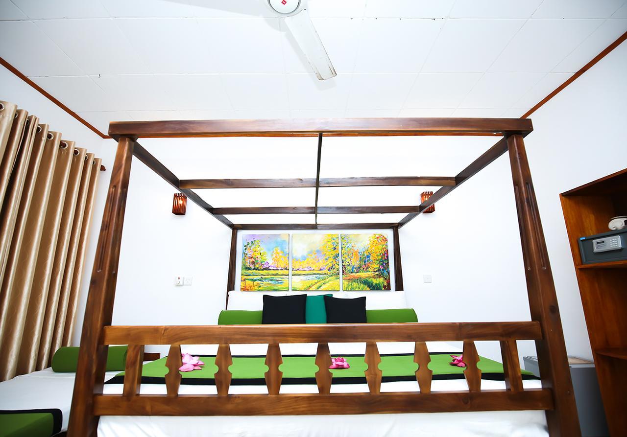 Celestial Inn Mirissa Εξωτερικό φωτογραφία